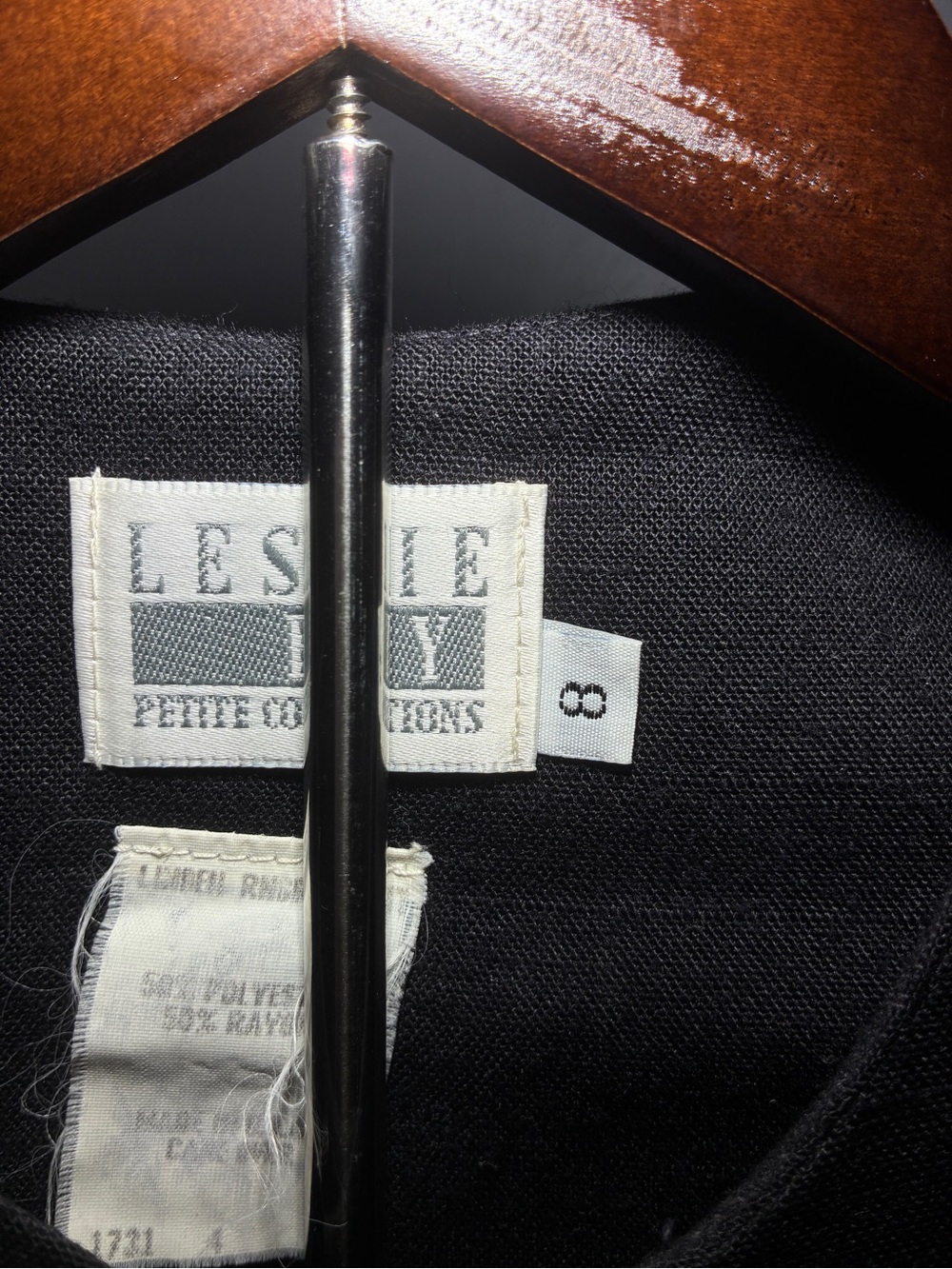 Leslie Fay Black Short-Sleeve Women's Suit Jacket with Decorative Button - Picture 2 of 3